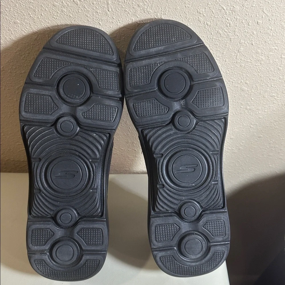 Skechers preowned color